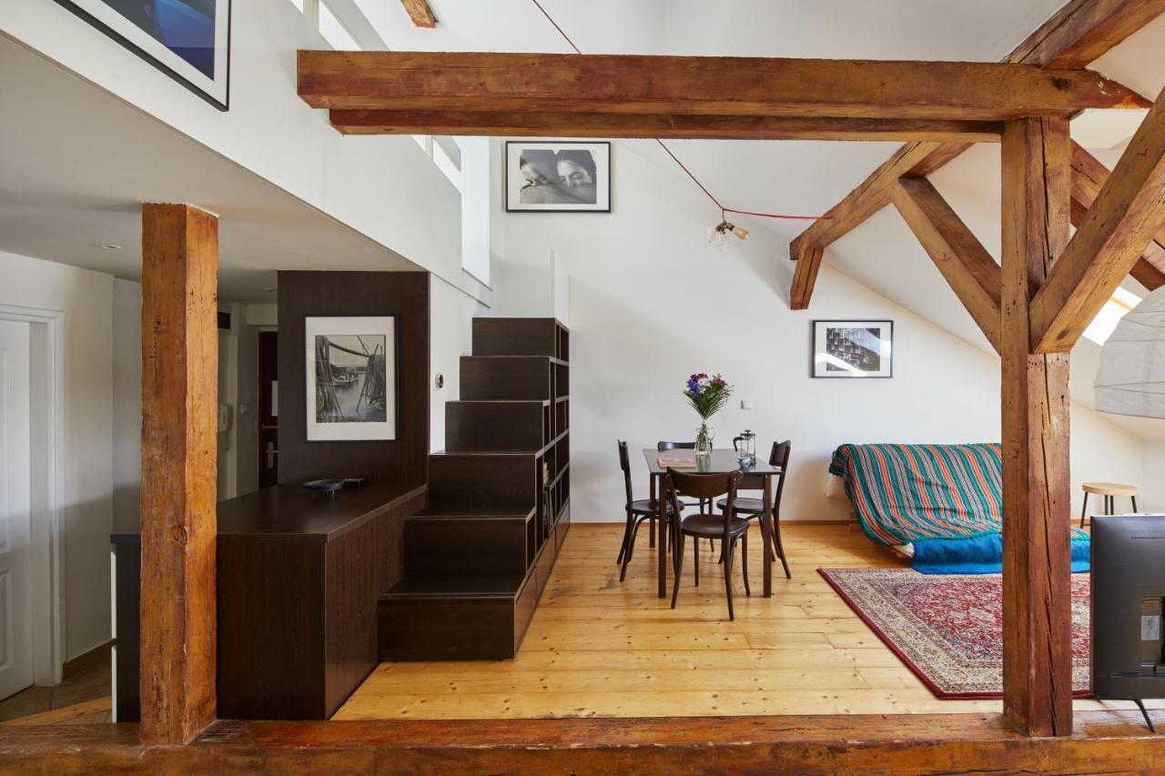 Appartement Prague Days - Sunlit Attic Loft In Vinohrady Extérieur photo